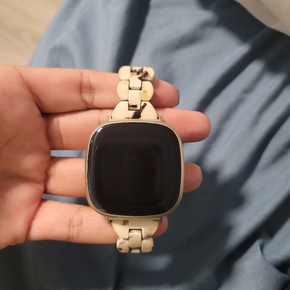 Fitbit Versa 2